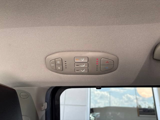 Used 2021 Kia Sedona EX FWD image 33