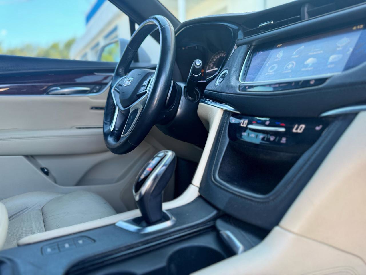 Used 2018 Cadillac XT5 Luxury w/ Driver Awareness Package image 49