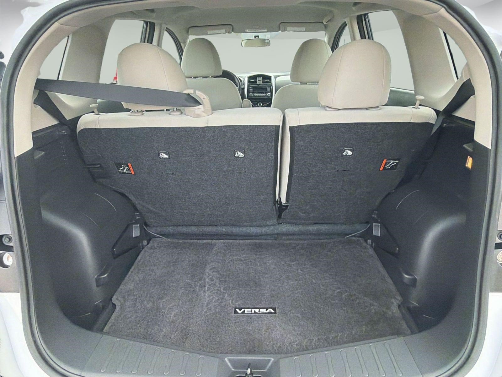 Used 2015 Nissan Versa Note SV FWD image 24