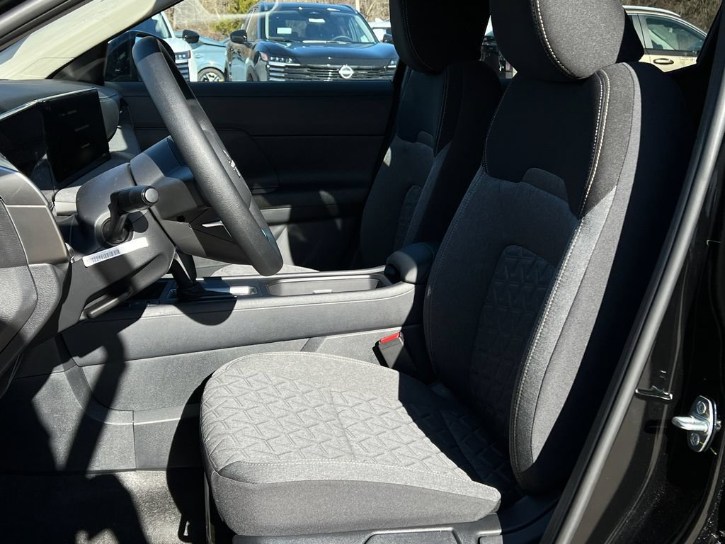 New 2026 Nissan Kicks SV w/ Cold Weather Package AWD/4WD image 7