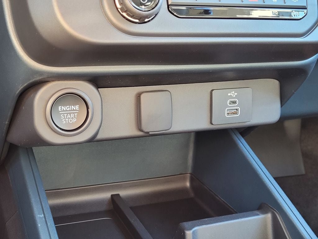 New 2026 Ford Maverick Lobo AWD/4WD image 23