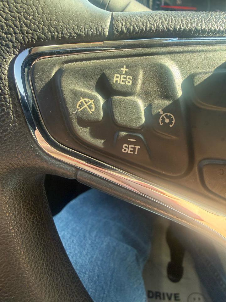 Used 2017 Chevrolet Cruze LT w/ LT Convenience Package image 18