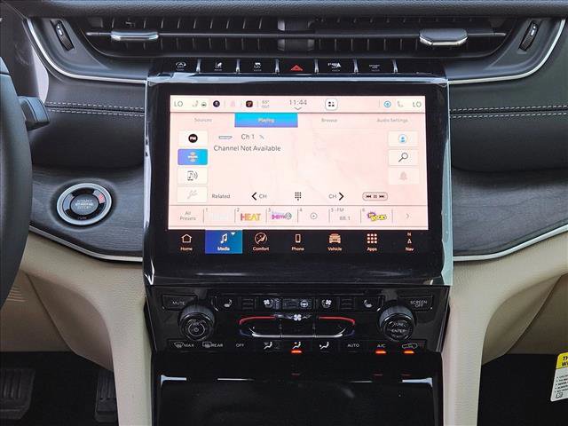 New 2025 Jeep Grand Cherokee Limited image 13