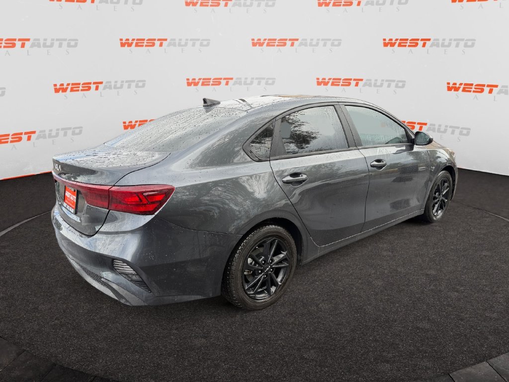 Used 2024 Kia Forte LXS FWD image 5