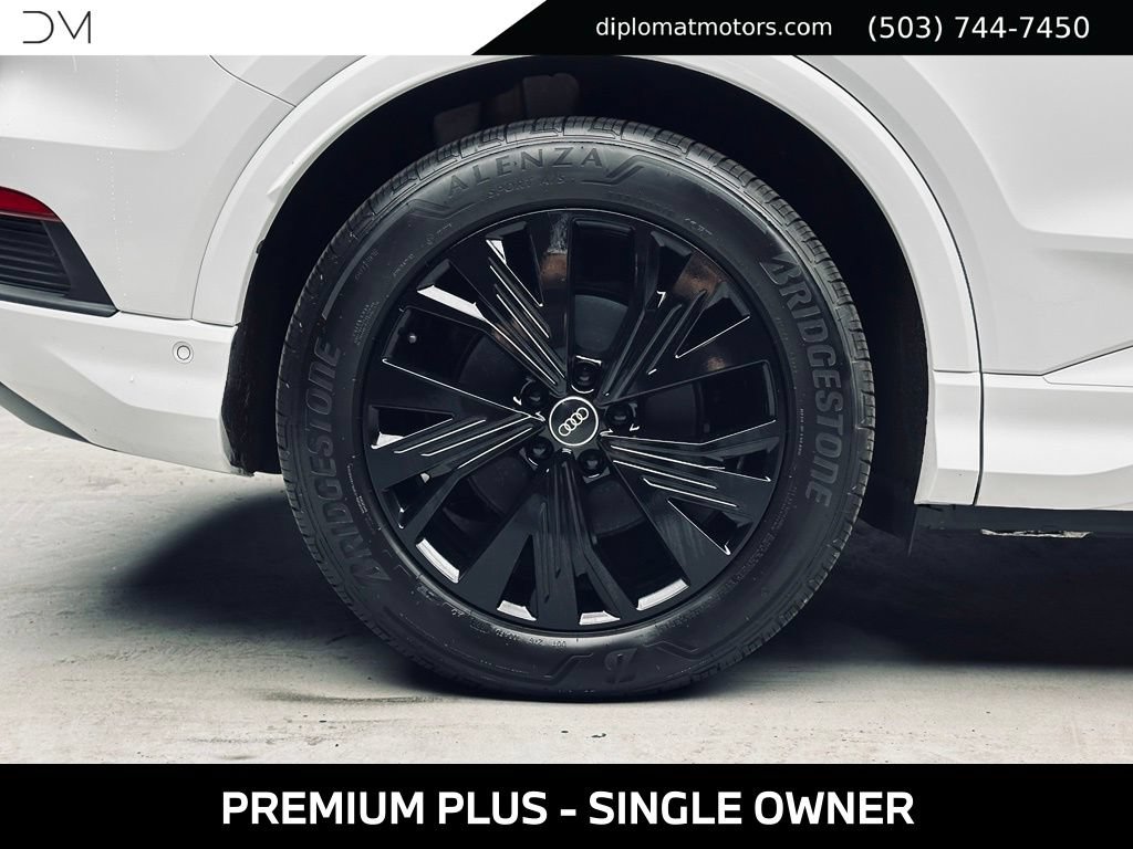 Used 2023 Audi Q4 e-tron Premium Plus RWD image 40