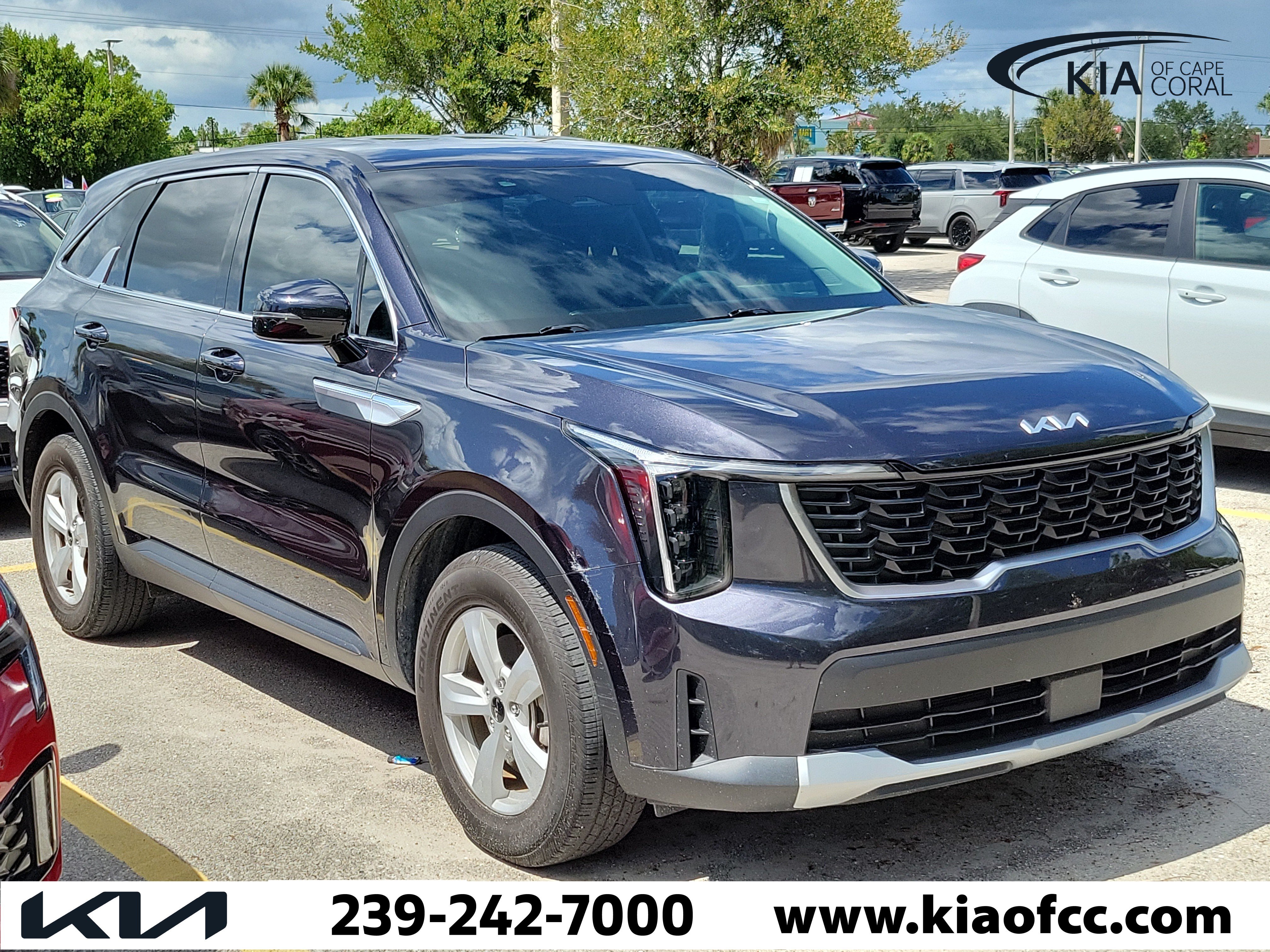 Used 2025 Kia Sorento LX