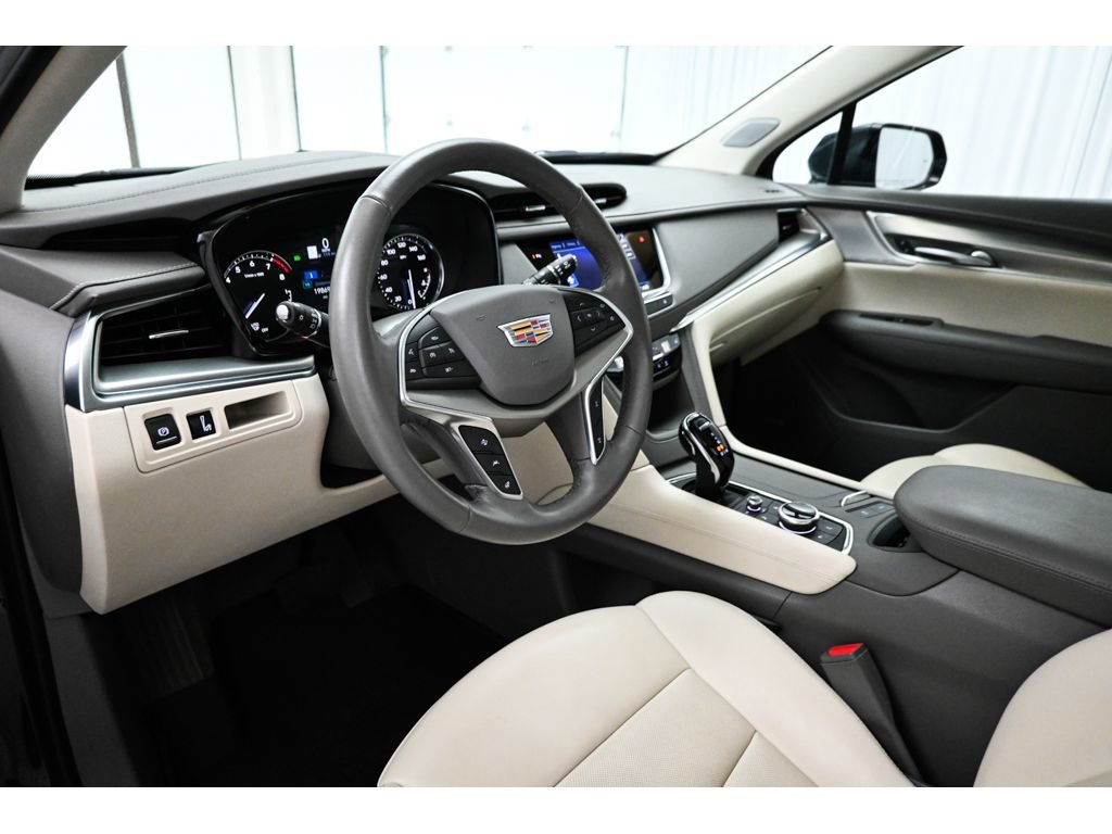 Used 2024 Cadillac XT5 Premium Luxury FWD image 9