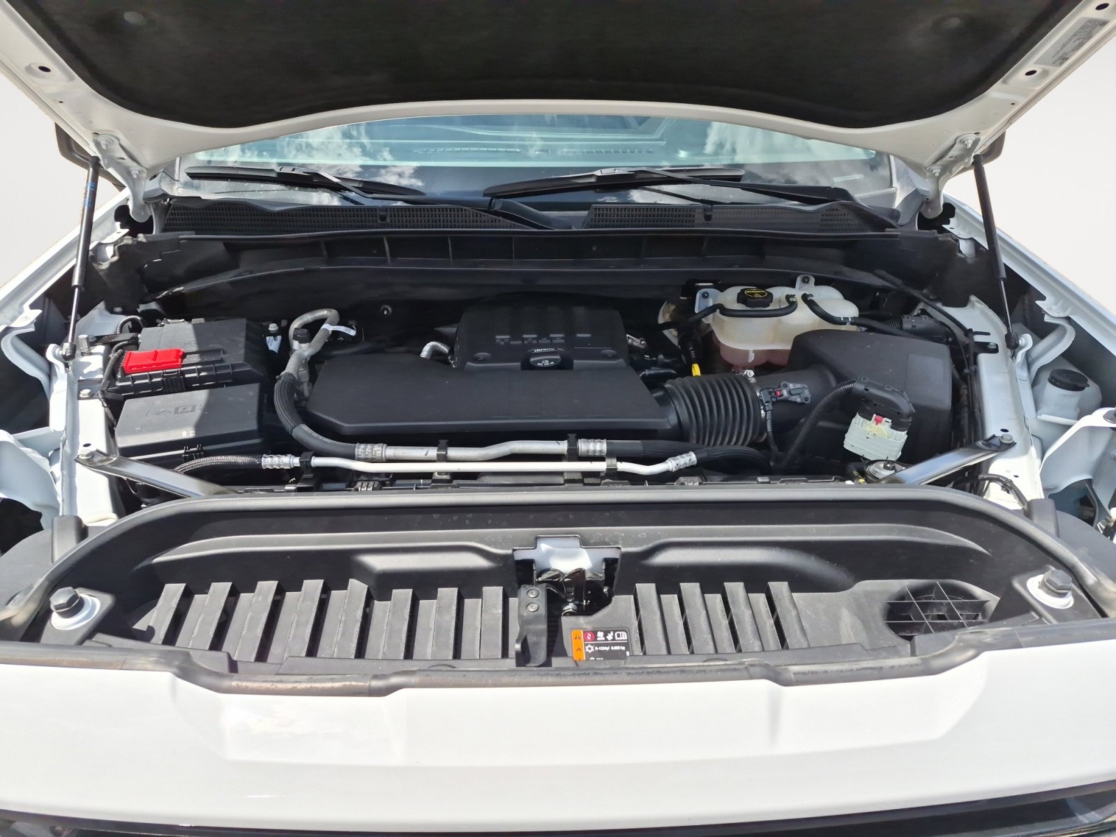 Used 2024 GMC Sierra 1500 Elevation image 30