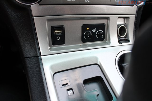 Used 2013 Toyota Highlander SE image 16