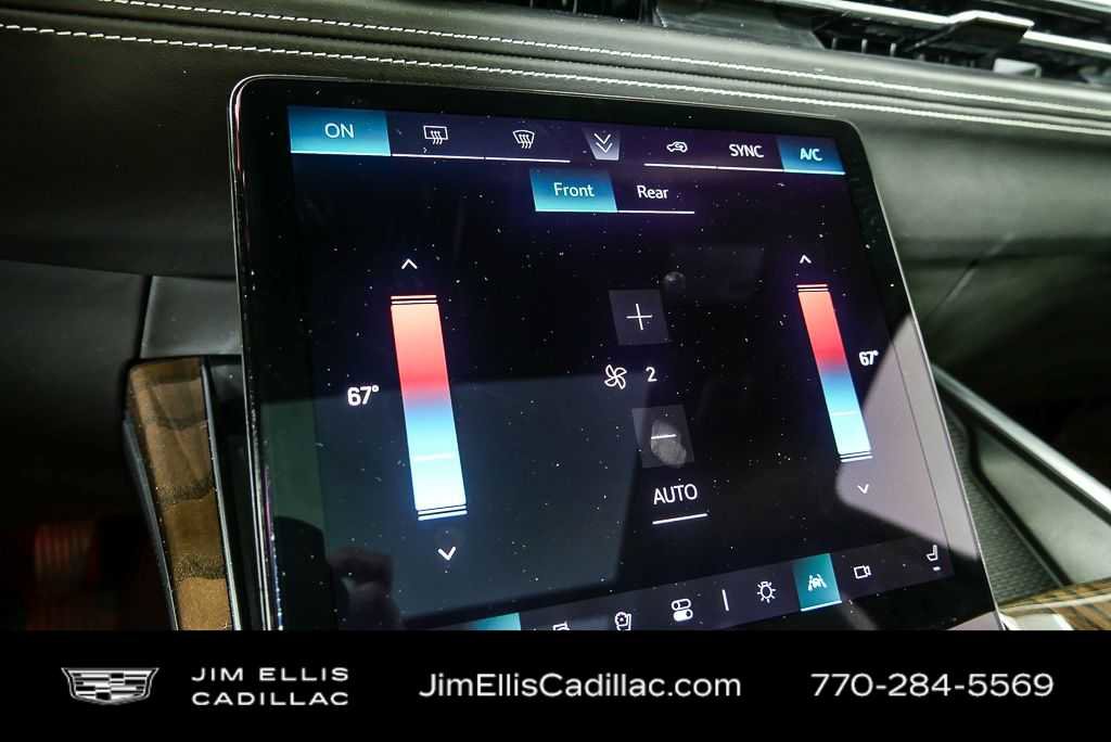 Used 2025 Cadillac Escalade Sport Platinum AWD/4WD image 16