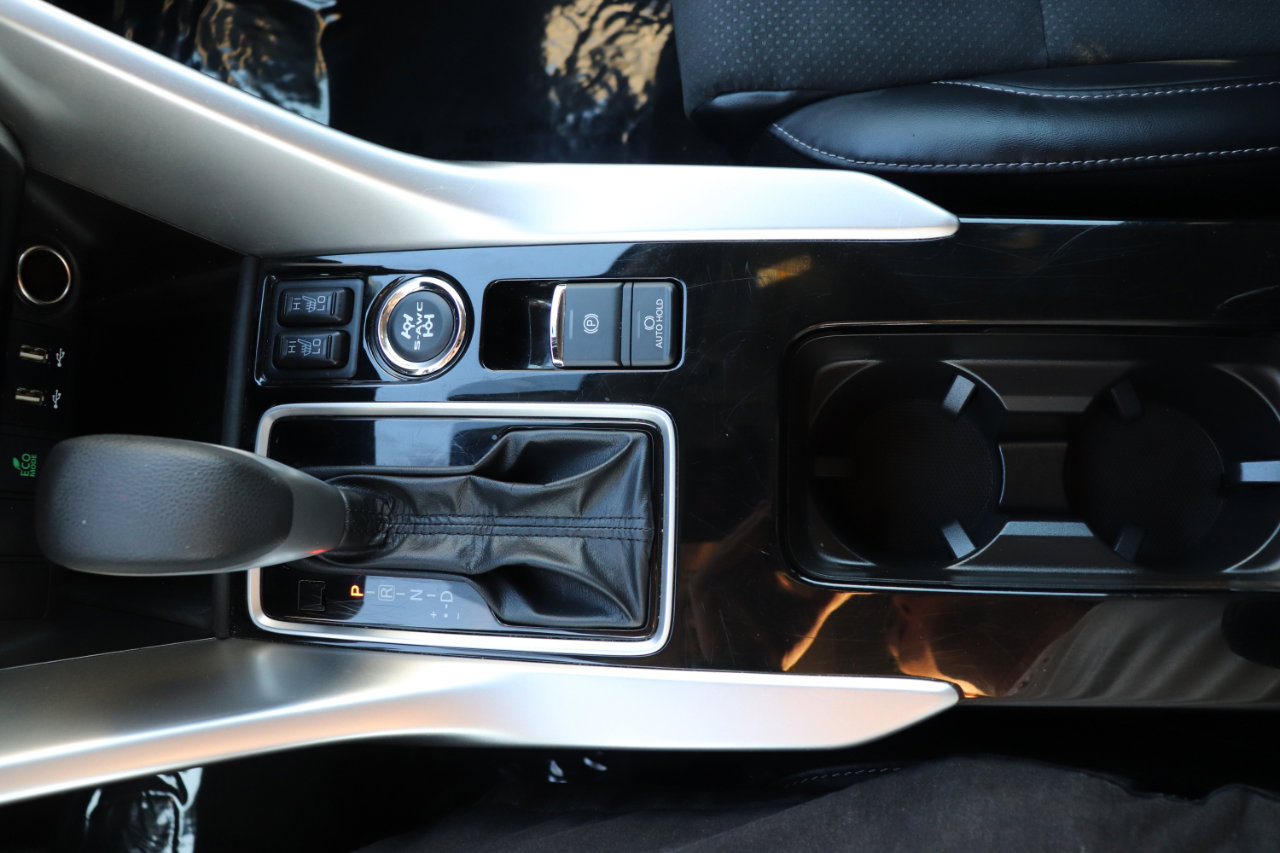 Used 2024 Mitsubishi Eclipse Cross SE image 36