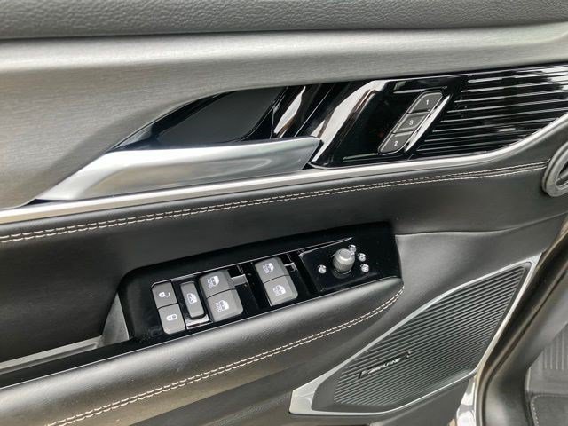 New 2026 Jeep Grand Wagoneer Limited w/ Convenience Group I AWD/4WD image 10