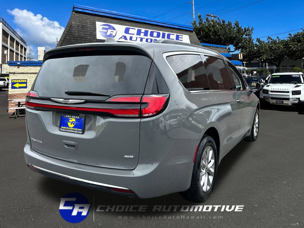 Used 2022 Chrysler Pacifica Touring-L AWD/4WD image 8