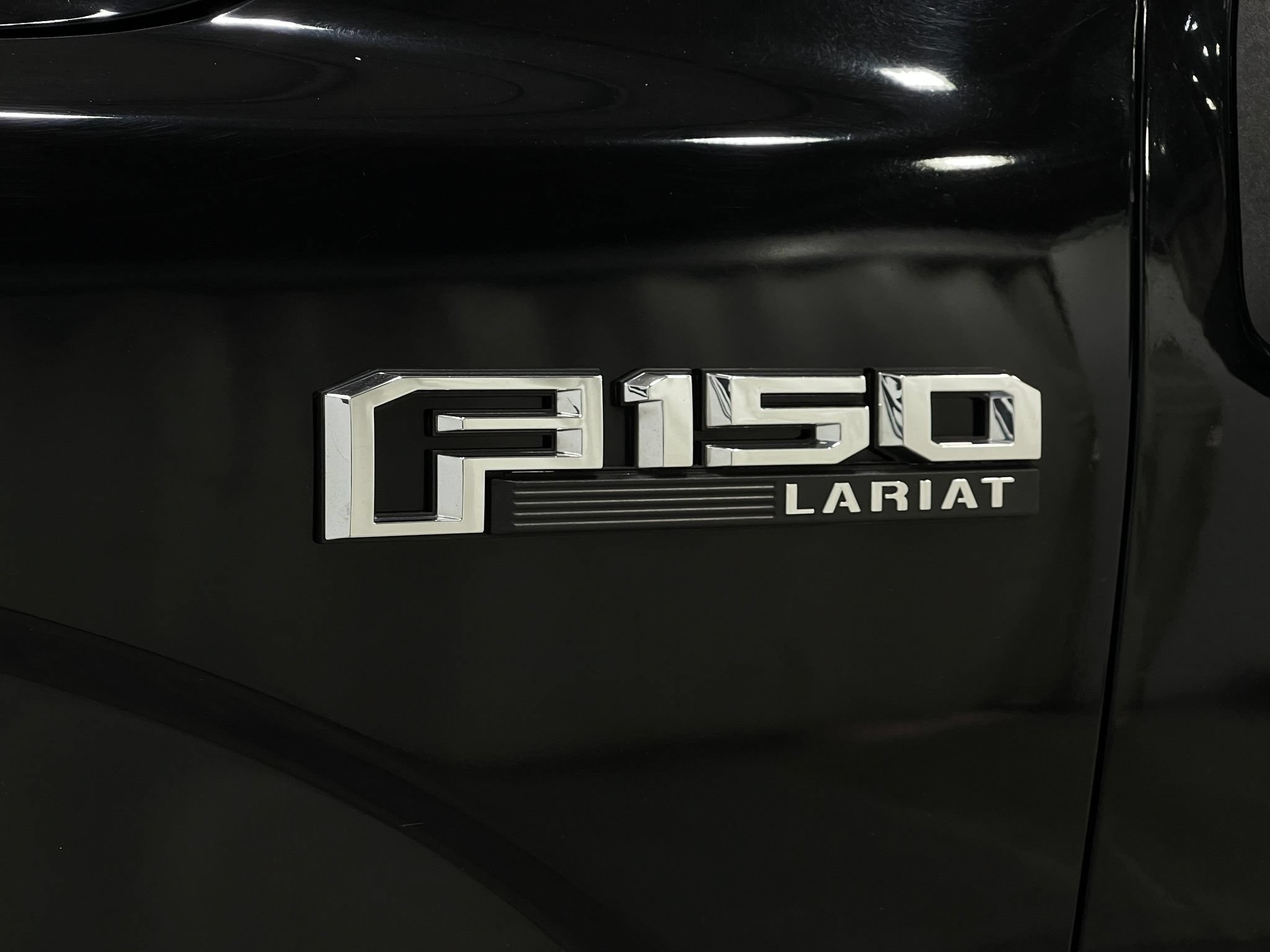 Used 2018 Ford F150 Lariat w/ Equipment Group 502A Luxury AWD/4WD image 37