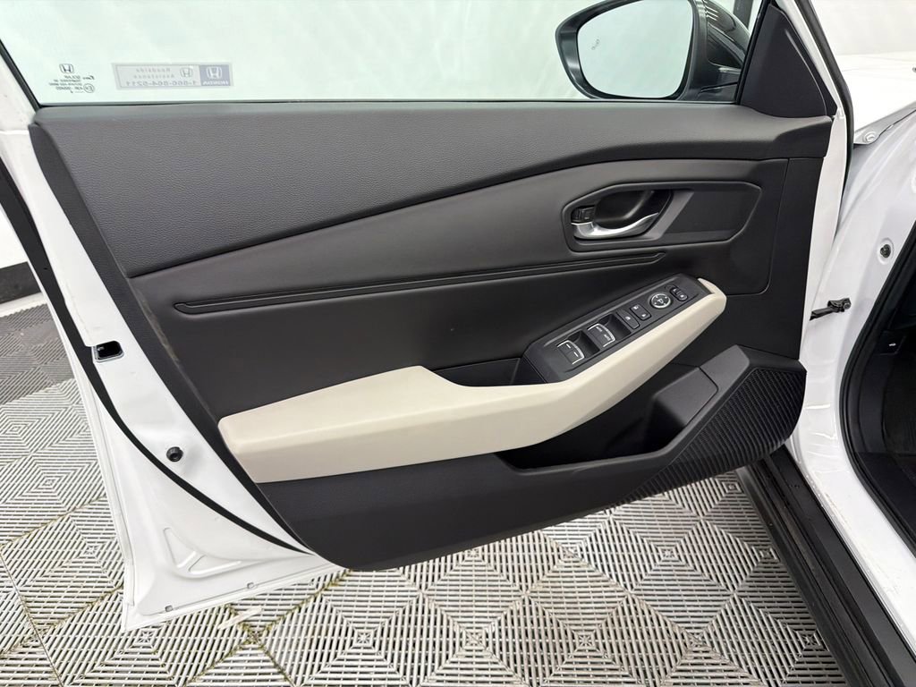 Used 2026 Honda Accord SE image 11
