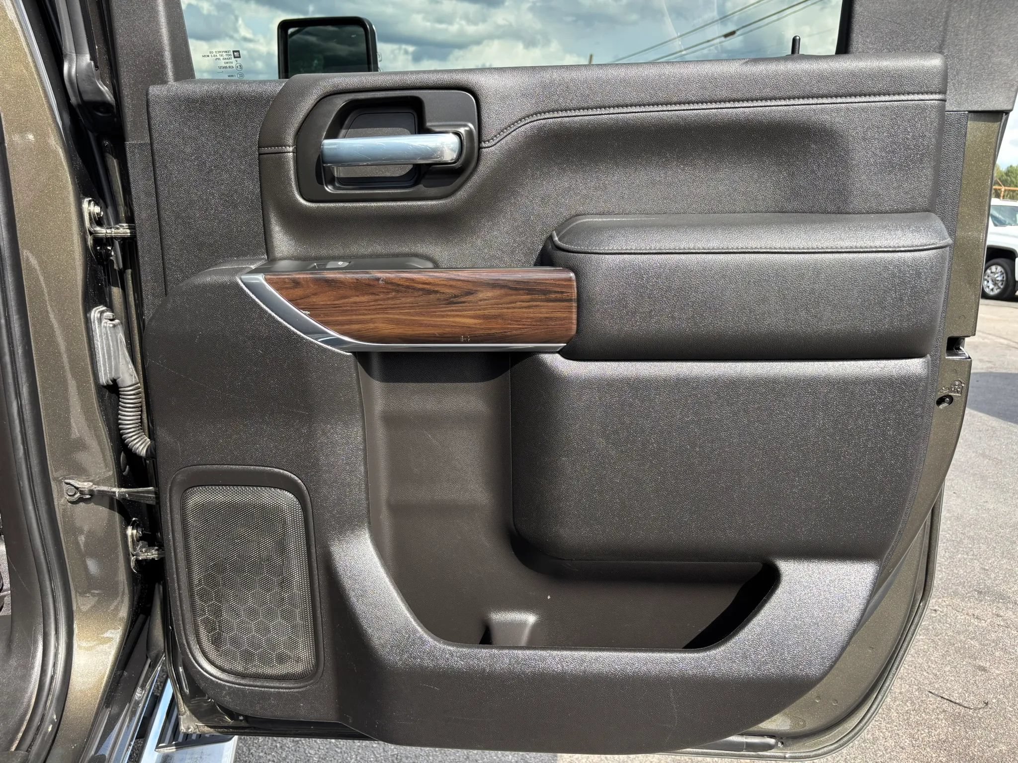 Used 2022 GMC Sierra 2500 SLT AWD/4WD image 30
