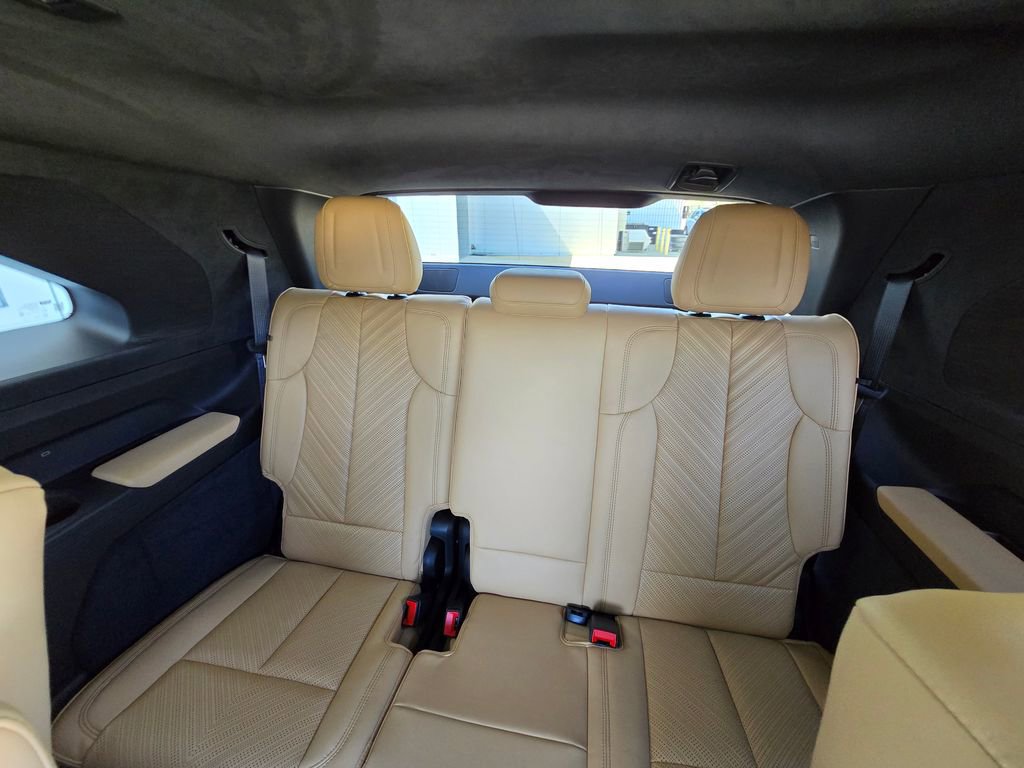 New 2026 Cadillac Escalade IQ Sport 2 w/ LPO, ONYX Package image 18