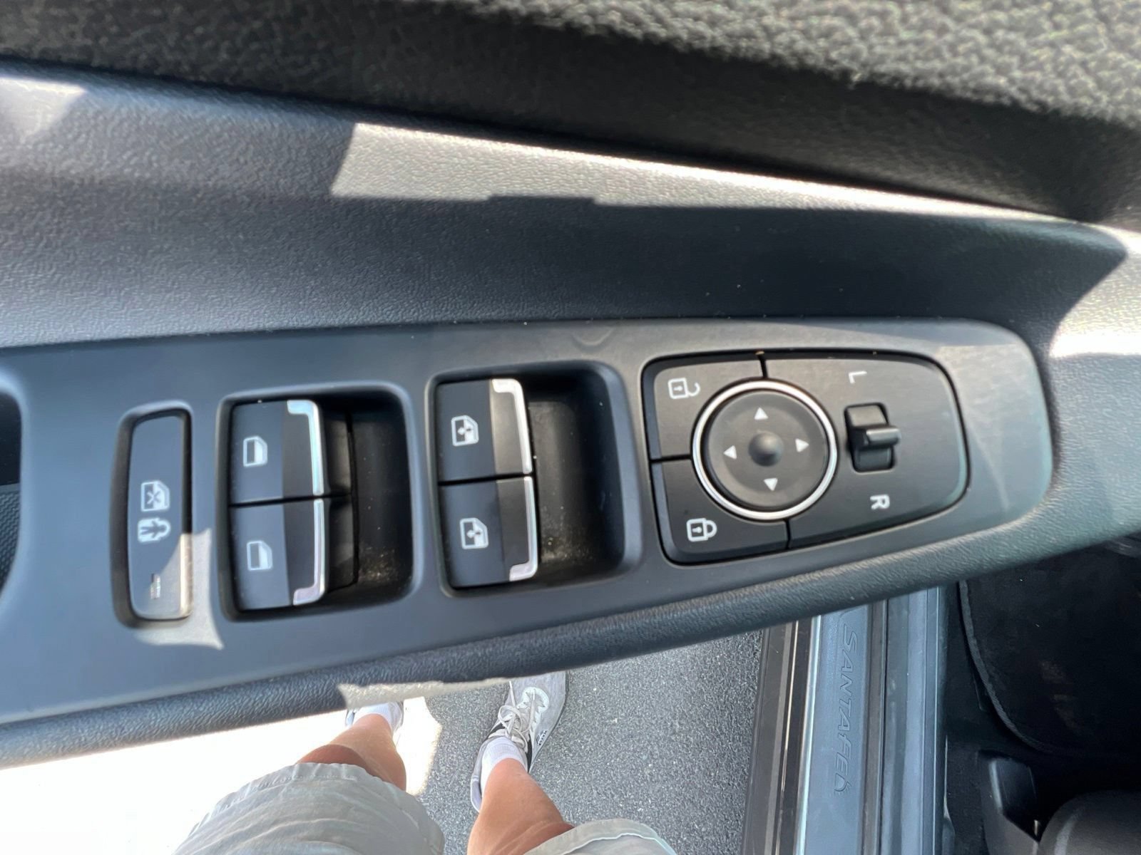 Used 2021 Hyundai Santa Fe SEL AWD/4WD image 28