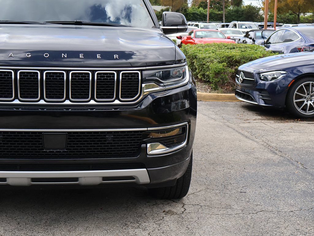 Used 2022 Jeep Wagoneer Series II w/ Premium Group I AWD/4WD image 17