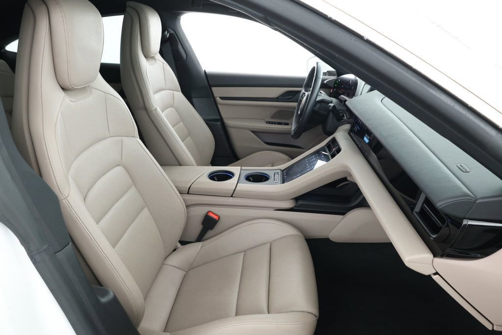 Used 2022 Porsche Taycan 4S image 23