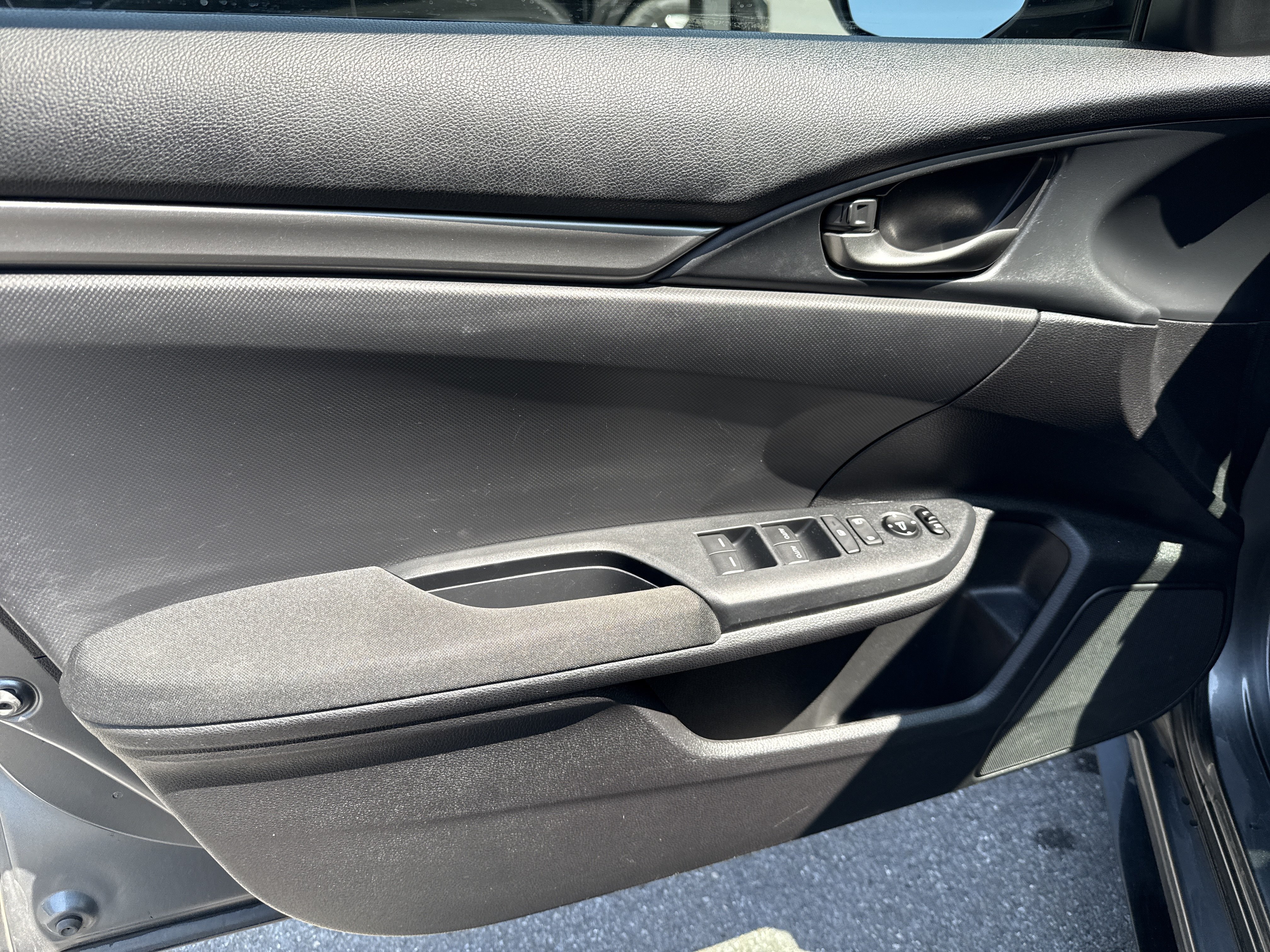 Used 2019 Honda Civic Sport image 15