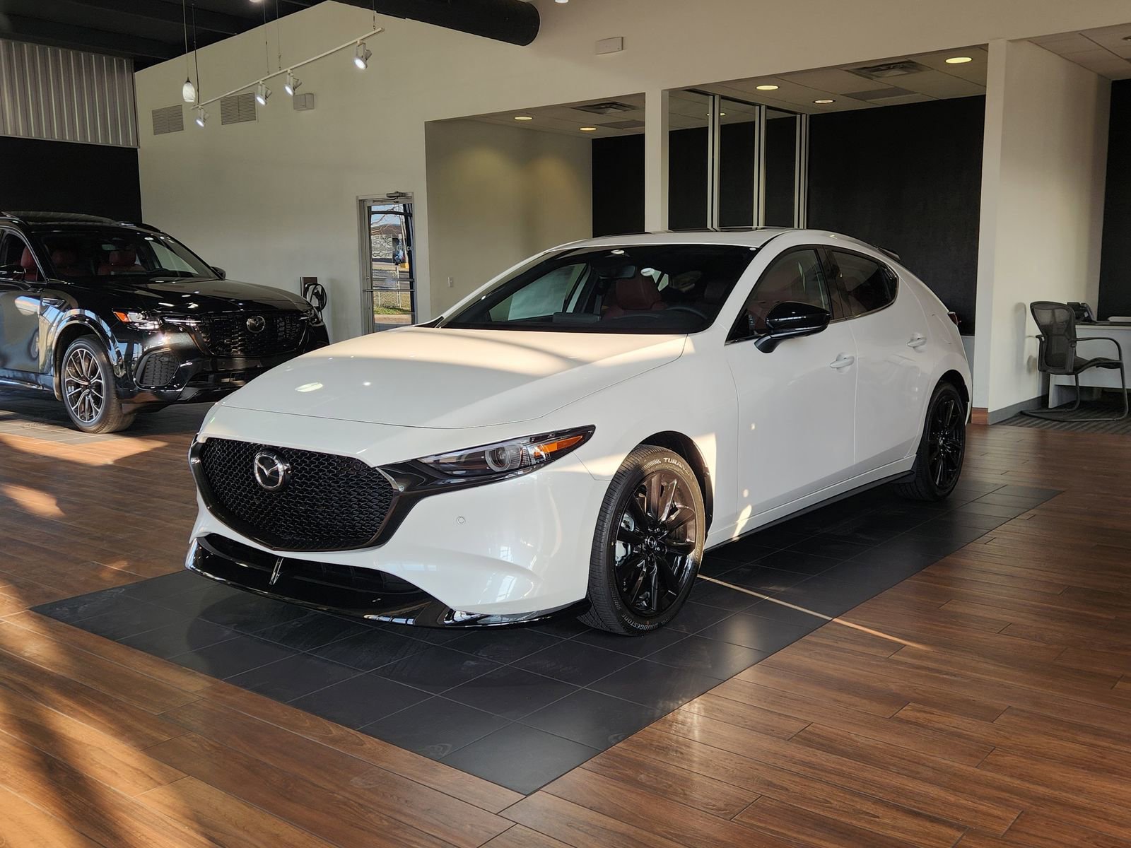 New 2026 MAZDA MAZDA3 Hatchback w/Premium Plus Pkg AWD/4WD image 2
