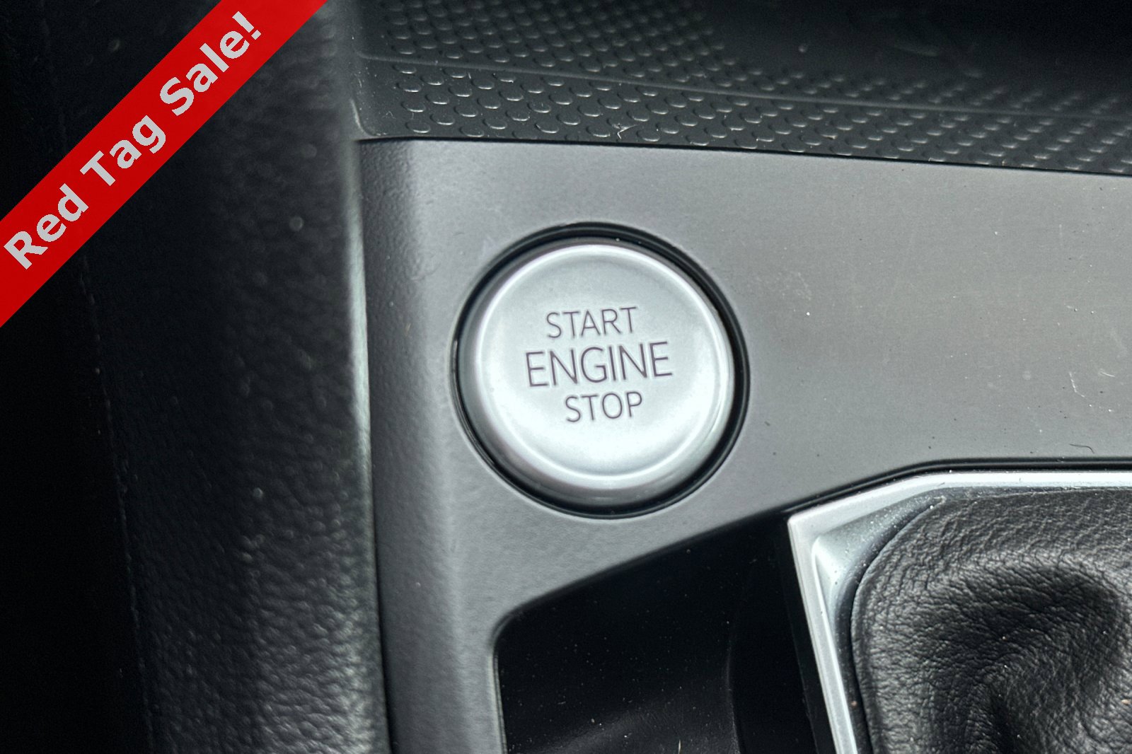 Certified 2022 Volkswagen Taos SE w/ Panoramic Sunroof Package image 23