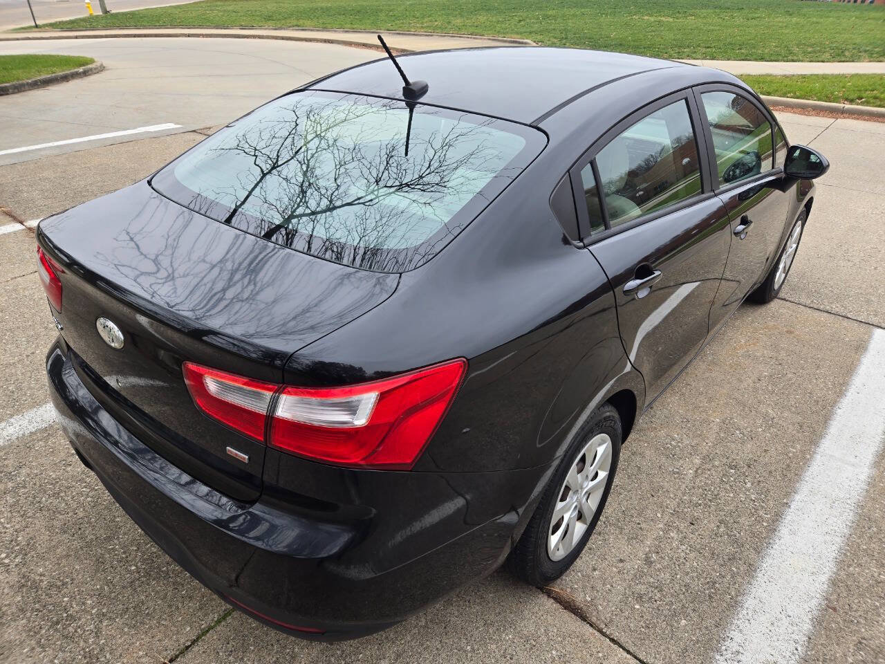 Used 2013 Kia Rio LX w/ PWR Pkg image 11