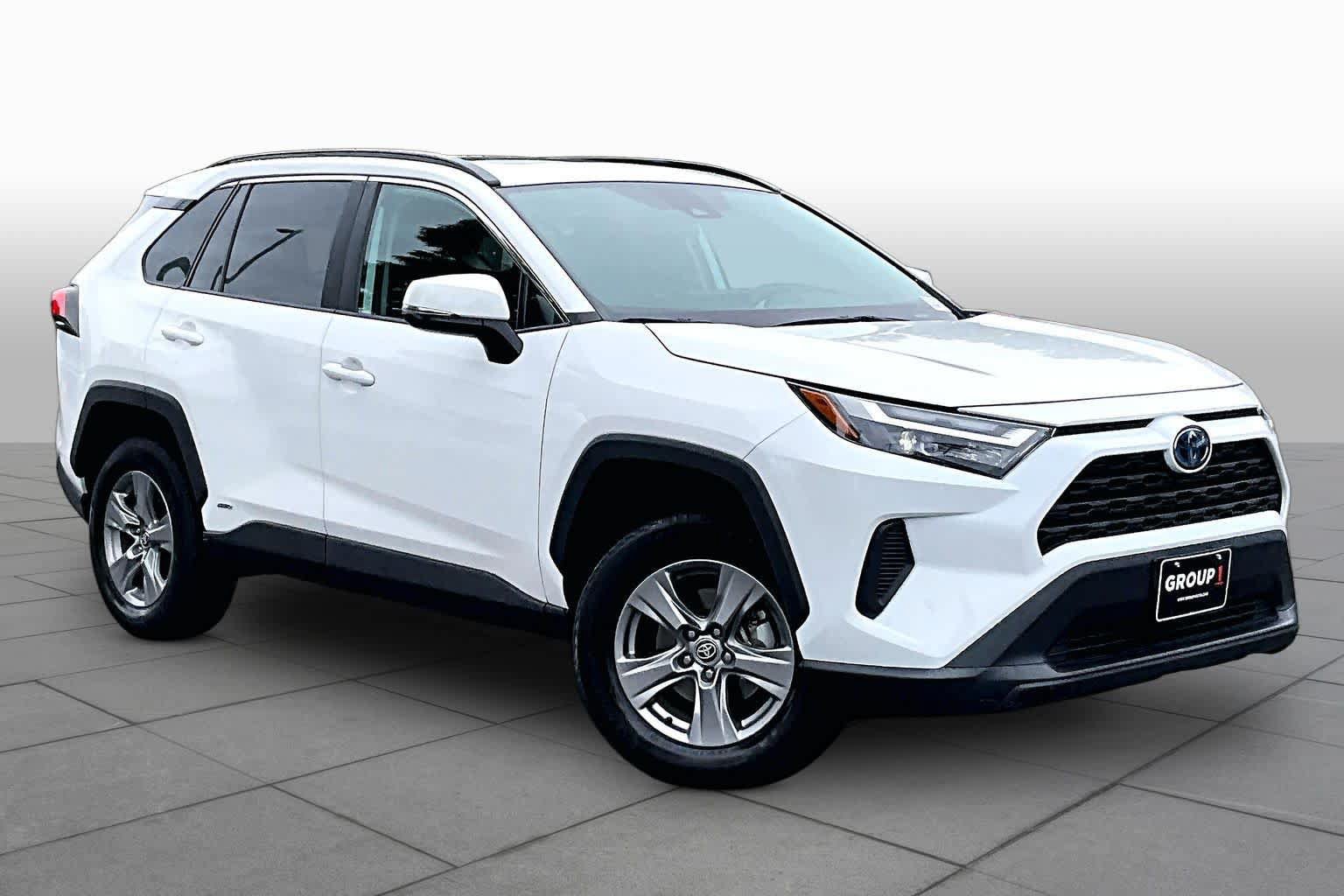 Used 2024 Toyota RAV4 XLE w/ Convenience Package AWD/4WD image 3