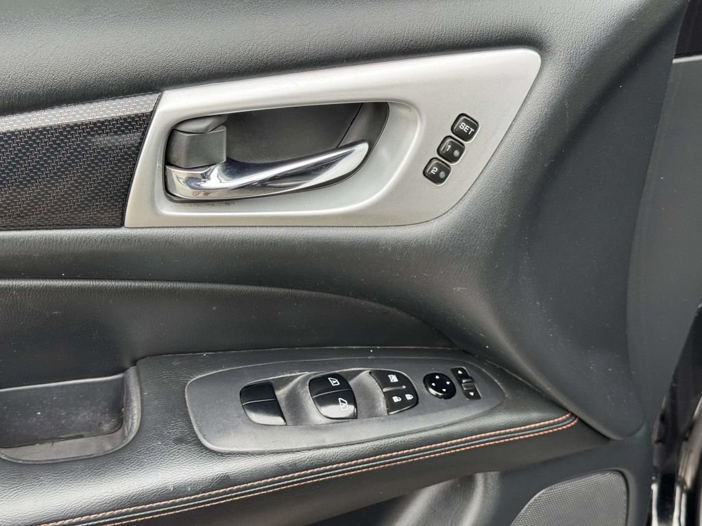 Used 2020 Nissan Pathfinder SL AWD/4WD image 18