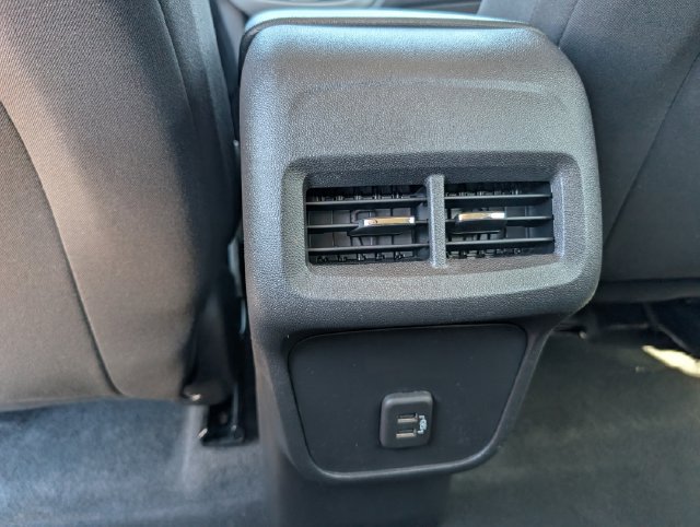 Used 2022 Chevrolet Equinox LS FWD image 35