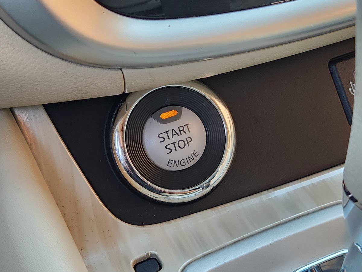 Used 2018 Nissan Murano SL w/ Moonroof Package FWD image 36