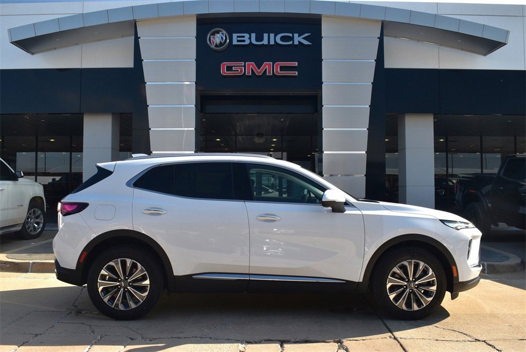 New 2025 Buick Envision Preferred image 3