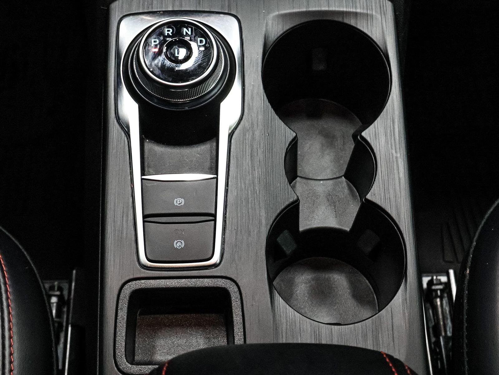 Certified 2025 Ford Escape ST-Line Elite image 28