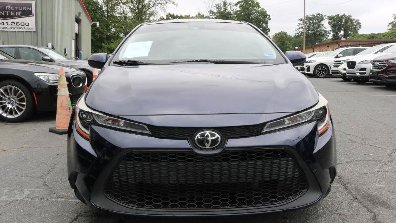 Used 2021 Toyota Corolla LE FWD image 2