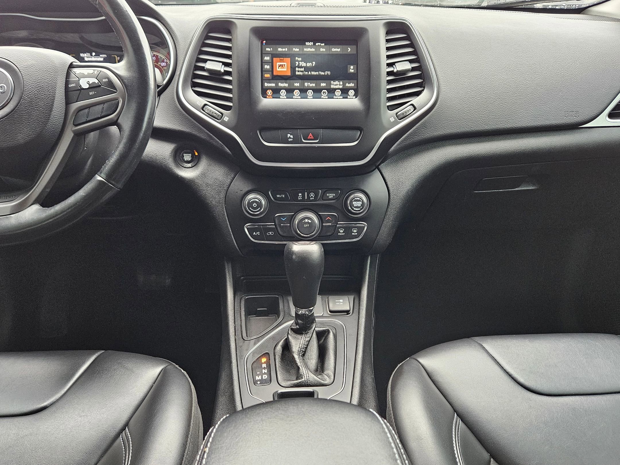 Used 2019 Jeep Cherokee Latitude Plus FWD image 10