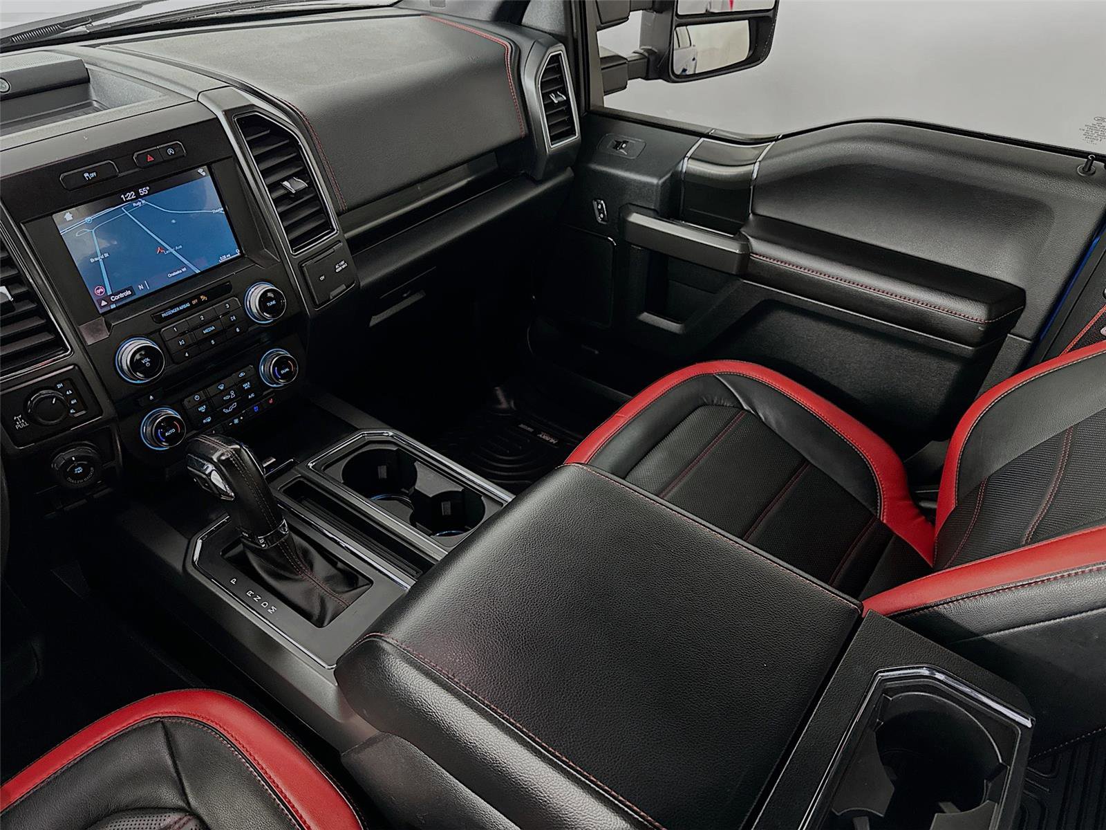 Used 2018 Ford F150 Lariat w/ Equipment Group 502A Luxury image 25