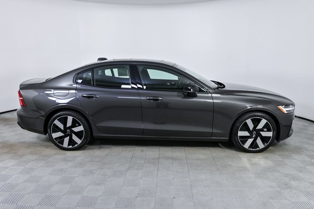 Certified 2025 Volvo S60 T8 Ultra AWD/4WD image 29
