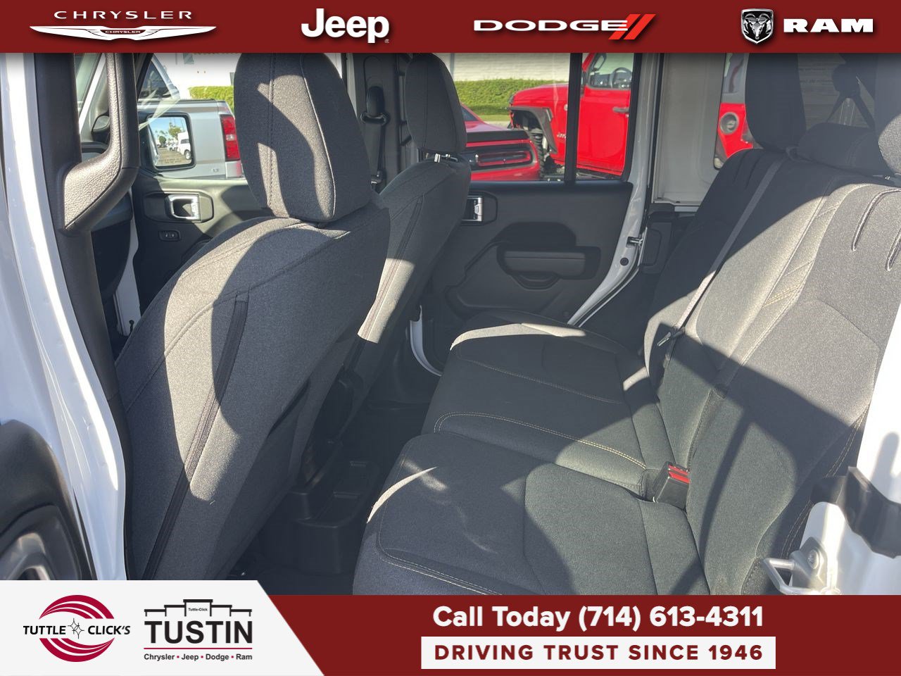 Used 2024 Jeep Wrangler Unlimited AWD/4WD image 19