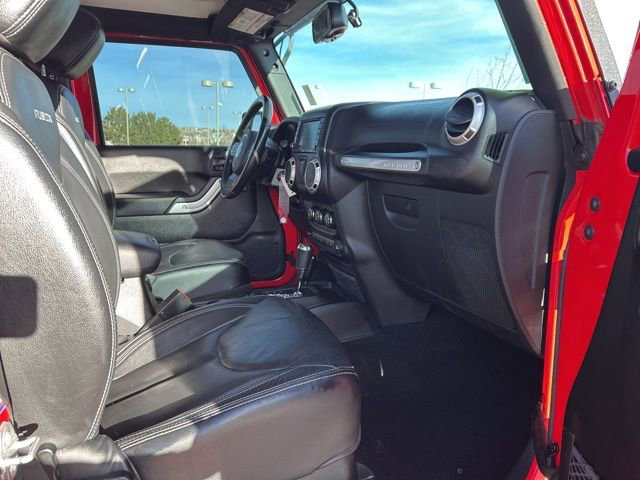 Used 2018 Jeep Wrangler Rubicon w/ Connectivity Group image 24