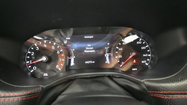 Used 2025 Jeep Compass Trailhawk AWD/4WD image 18