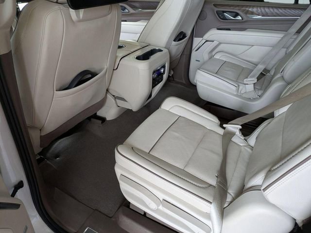 Used 2024 GMC Yukon XL Denali w/ Denali Reserve Package image 24