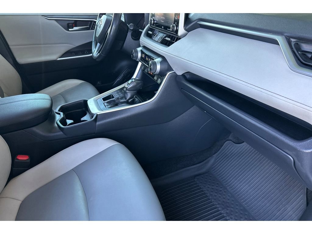Certified 2021 Toyota RAV4 XLE Premium image 18