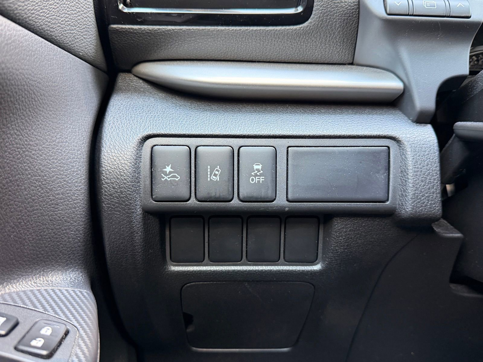 Used 2022 Mitsubishi Eclipse Cross ES AWD/4WD image 19