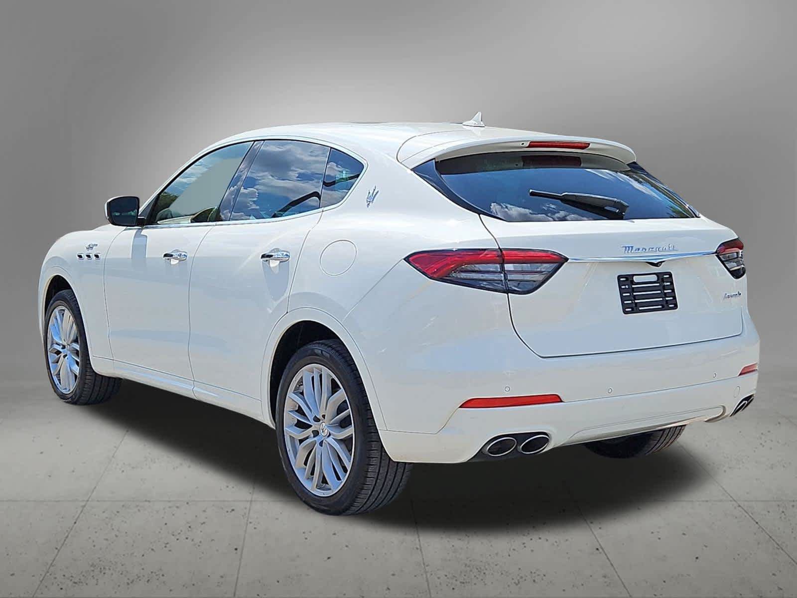 Used 2022 Maserati Levante GT AWD/4WD image 4