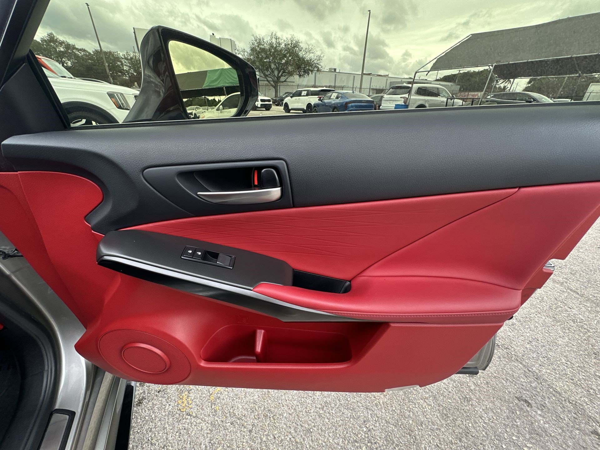 Used 2023 Lexus IS 350 F Sport image 31