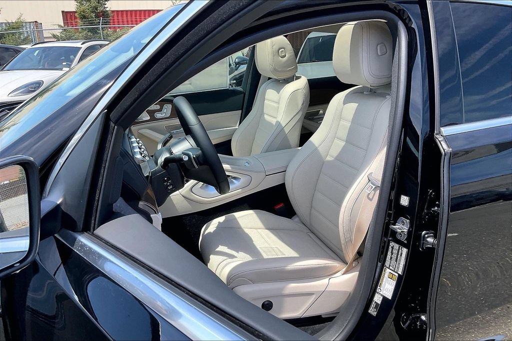 New 2026 Mercedes-Benz GLE 450 4MATIC Coupe image 9