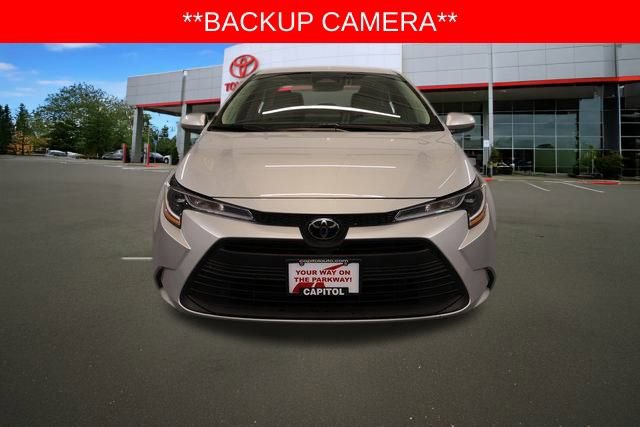 Used 2024 Toyota Corolla LE image 3