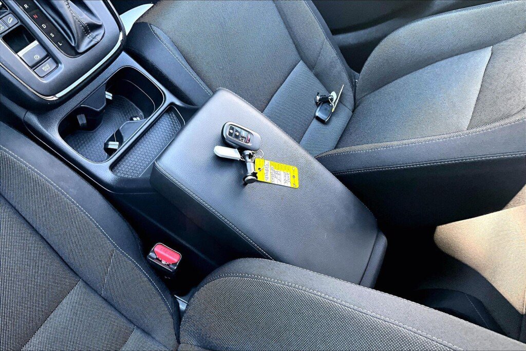 Used 2025 Honda CR-V EX image 18