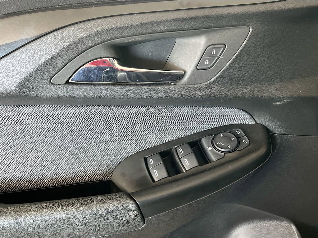 Used 2023 Chevrolet TrailBlazer LT w/ Convenience Package image 18